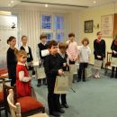 Wszyscy mali wykonawcy otrzymali w nagrodę za piękną grę wydawnictwa-niespodzianki od Towarzystwa Muzycznego im. H. Wieniawskiego / fot. KKU