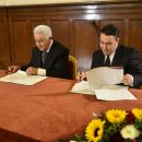 Contract sign ceremony after the recital at A. Mickiewicz University Auditorium. Lubrański Hall, 21 September 2012. Maxim Vengerov, Andrzej Wituski.jpg 253.48 kB 