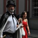 W drodze na koncert do Fary: Henryk Wieniawski (Dominik Ohde) i Celina Kotz / fot. TMHW