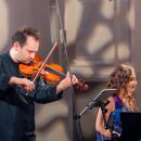 W maju br. Janusz Wawrowski zagrał w Bazarze Poznańskim recital na skrzypcach Polonia (Festiwal Bezsenność). Przy fortepianie Aleksandra Świgut. / Fresh Frame